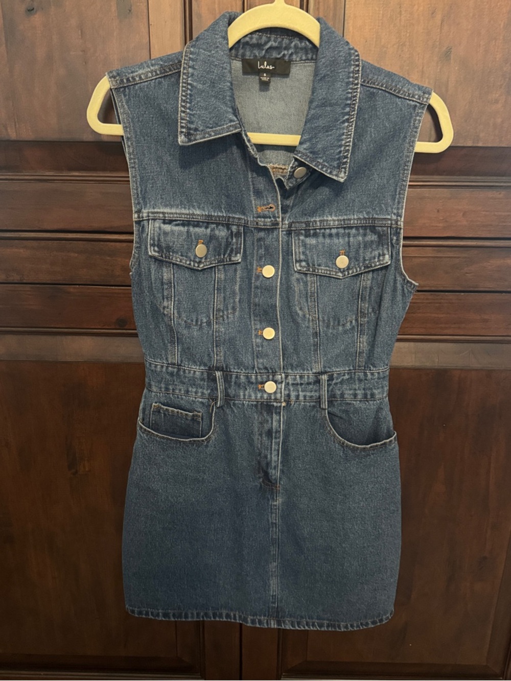 Lulu's Sleeveless Denim Button-Front Mini Dress in Blue